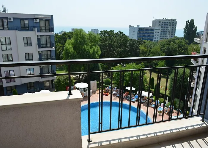 Complex Amphora Palace 3* Golden Sands