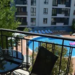 Aparthotel Complex Amphora Palace 3*