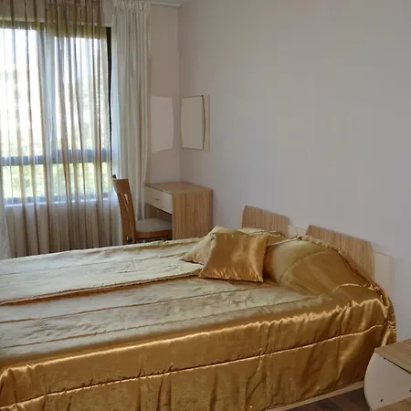 апарт комплекс амфора палас 3*