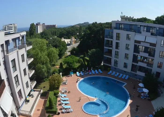 Complex Amphora Palace Apart-hotel Golden Sands